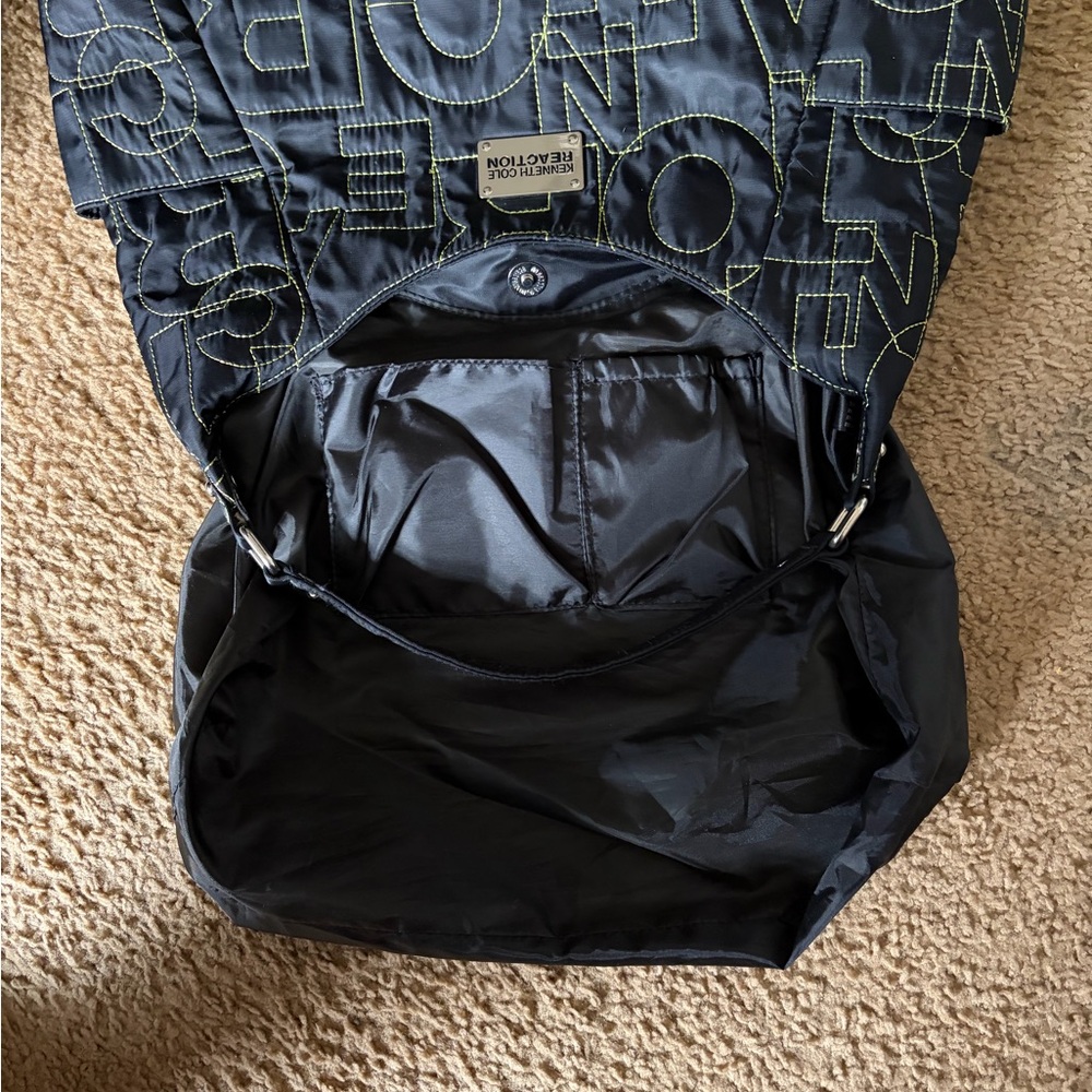 Kenneth Cole Reaction Black Hobo Bag in Awesome Condition! - Picture 8 of 11